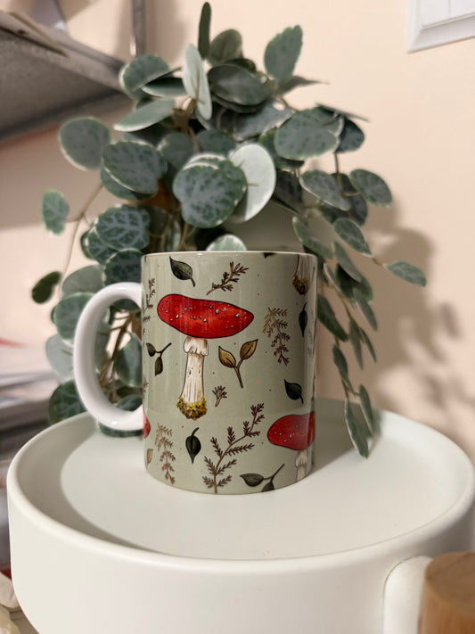 Tasse Biene Pilz Herbstmotiv